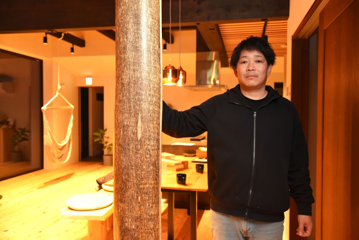 『檜牧ベース』の柱も象徴的な場所にあります