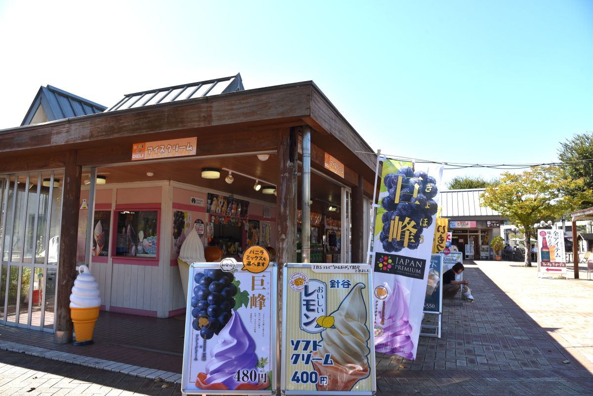 季節に応じたソフトクリームもある